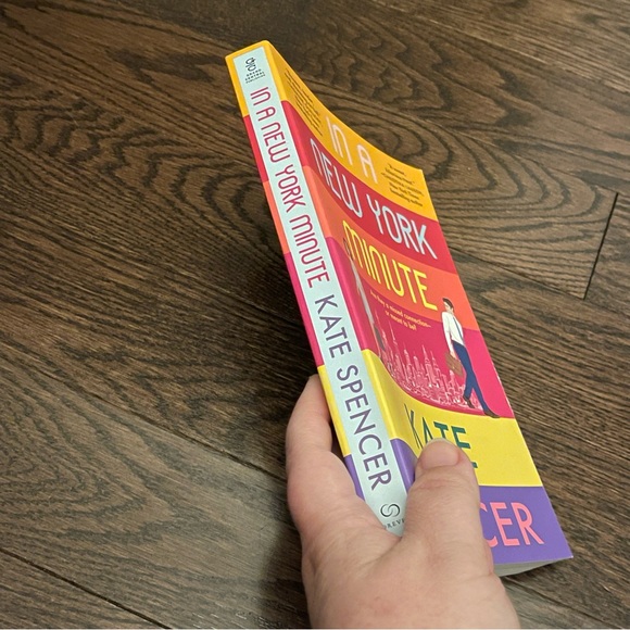 📖 3/$15 In a New York Minute, by Kate Spencer - Picture 5 of 5